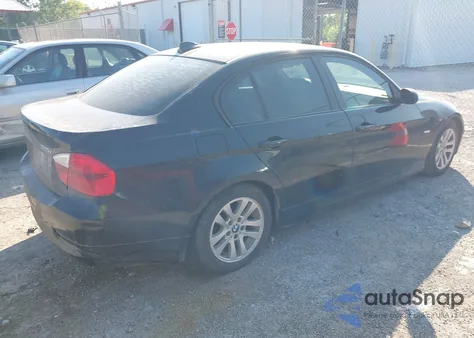 2006 BMW 325I z USA, uszkodzony, nr VIN WBAVB13506KX38579